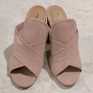 ✔️ Woman’s open toe slides